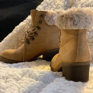 Trident Woman’s Boot